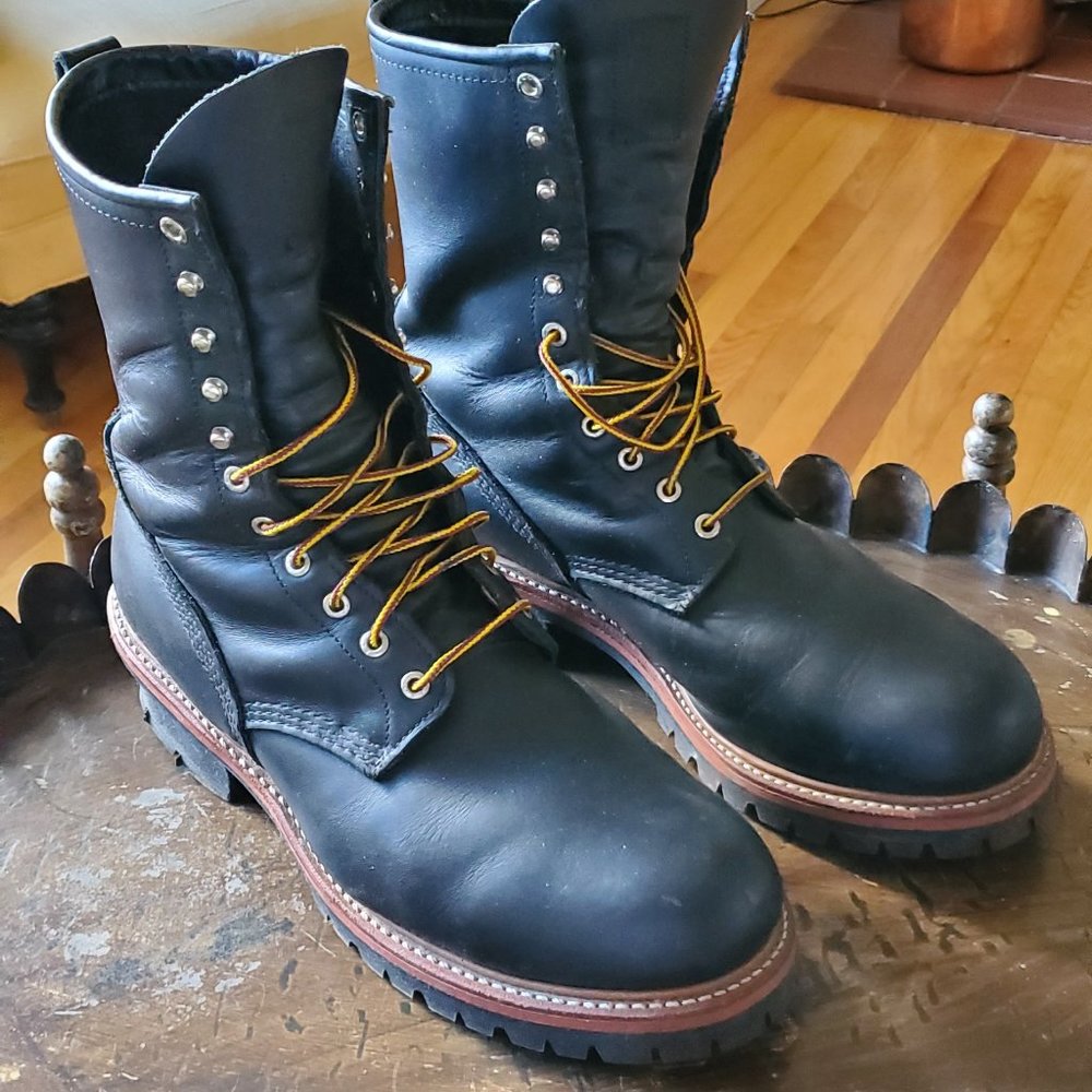 Red Wing Logger Boots 2218